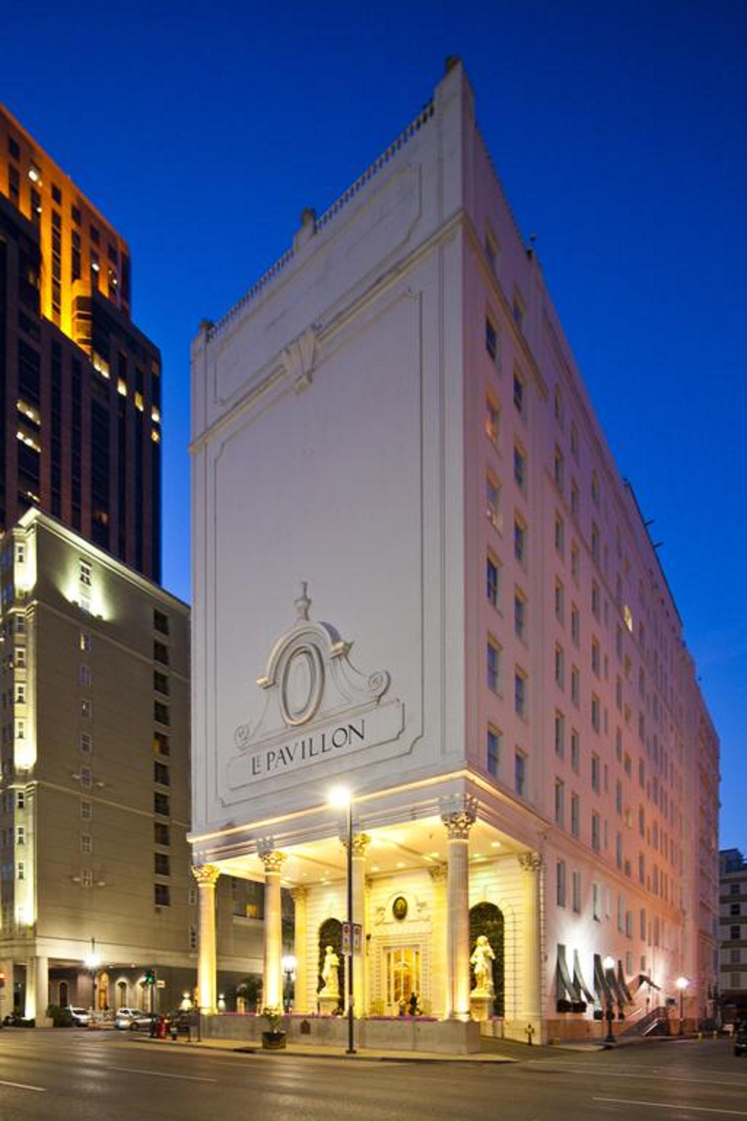 LE PAVILLON HOTEL NEW ORLEANS  4-STAR ACCOMMODATION CENTRAL CITY